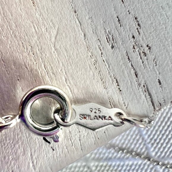 London Blue Topaz in Sterling Silver with Marquise Cut Sky Blue Topaz Stones - Picture 17 of 17